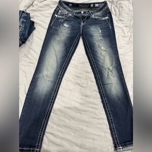 Women’s miss me jeans size 28